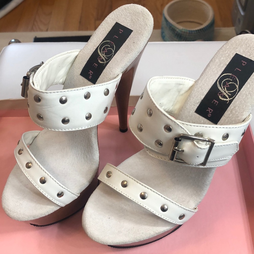 White stilettos in great condition!!